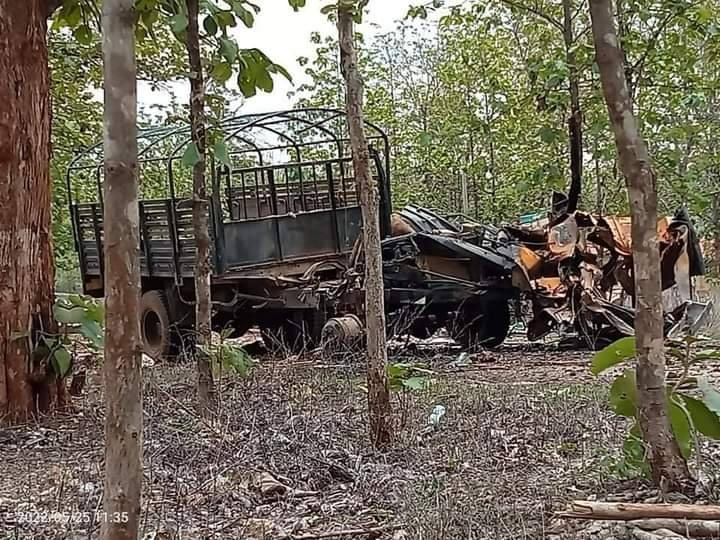 (နန်းဖဲရွာအနီး တိုက်ပွဲတွင် KNDF/KA ပူးပေါင်းတပ်က တိုက်ခိုက်ခဲ့သည့် စစ်ကောင်စီတပ်ယာဥ်အား တွေ့ရစဥ်၊ ဓာတ်ပုံ - KNDF)