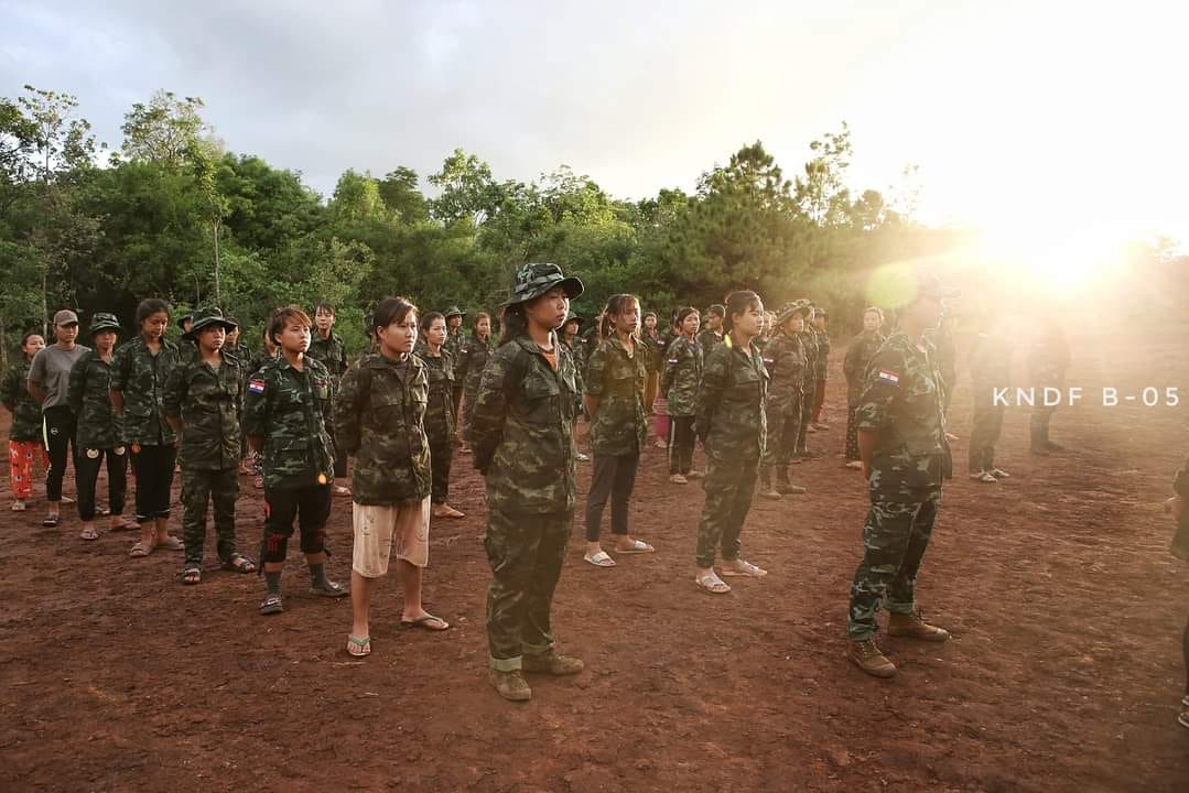 ဓာတ်ပုံ - KNDF B- 5