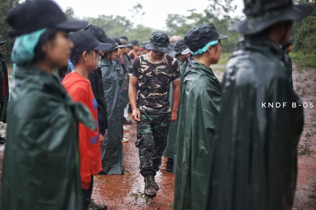 ဓာတ်ပုံ - KNDF B- 5