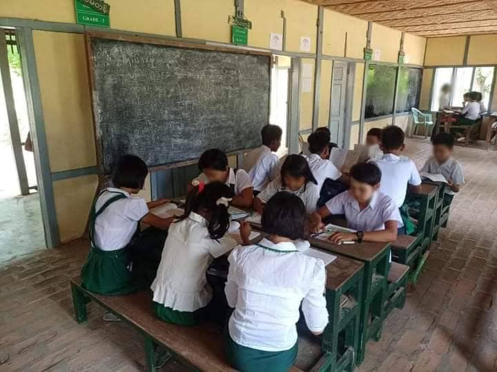 NUG ၏ကြားကာလပညာရေးစနစ်ဖြင့် ပညာသင်ကြားနေကြသူများ