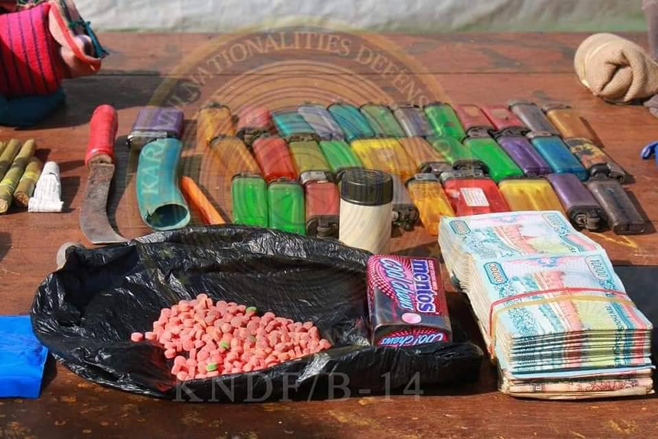 လွိုင်လင်းလေးမြို့၌ မူးယစ်ဆေးဝါးသုံးစွဲရောင်းဝယ်နေသူများ