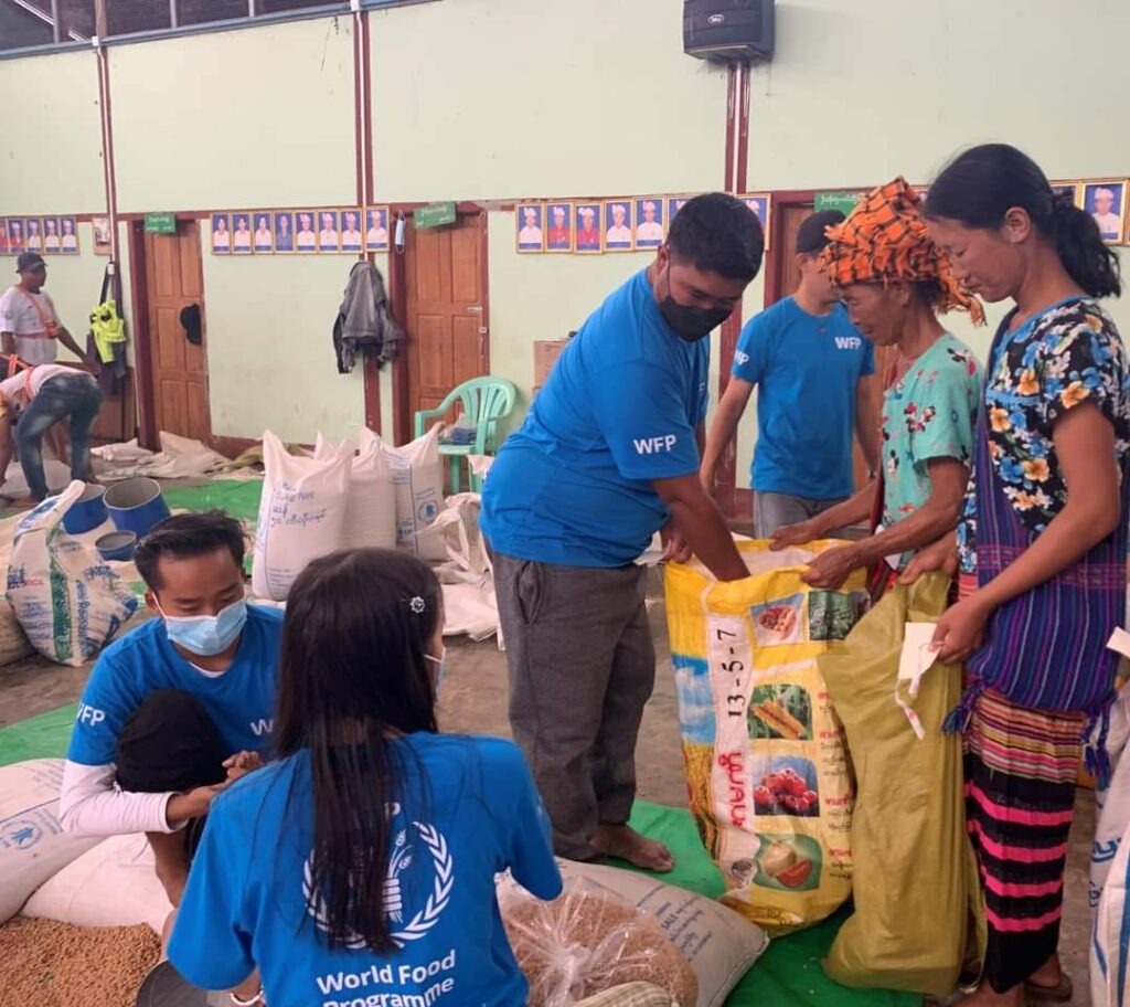 (WFP မှ အကူအညီပေးအပ်နေမှုကို မှတ်တမ်းဓါတ်ပုံထုတ်ပြန်ထားမှု။ ။ဓါတ်ပုံ-WFP)