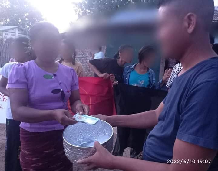 လက်ဝတ်ရတနာနှင့်ငွေများကို မြိုင်PDFသို့လှူဒါန်း