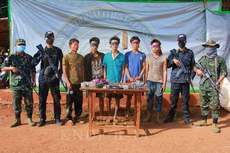 လွိုင်လင်းလေးမြို့၌ မူးယစ်ဆေးဝါးသုံးစွဲရောင်းဝယ်နေသူများ