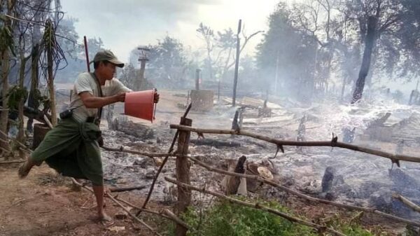 ကန့်ဘလူနယ်မြောက်ခြမ်းတွင် စစ်ကောင်စီတပ် မီးရှို့