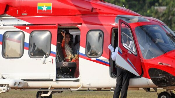 ဒေါ်အောင်ဆန်းစုကြည်