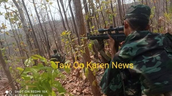 (KNLAတပ်ဖွဲ့ဝင်တစ်ဦး ။ ။ဓါတ်ပုံ-TOKN)