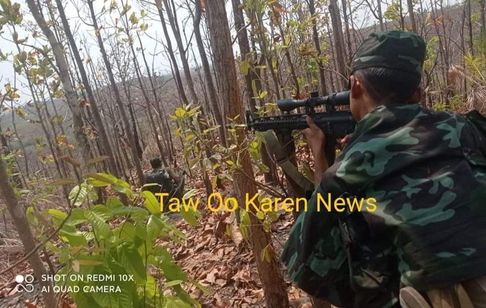(KNLAတပ်ဖွဲ့ဝင်တစ်ဦး ။ ။ဓါတ်ပုံ-TOKN)