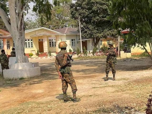 (နိုင်ငံတစ်ဝန်းစစ်​ကောင်စီတပ်အ​ပေါ် ခုခံ​တော်လှန်စစ်အရှိန်မြှင့်လာသည်)