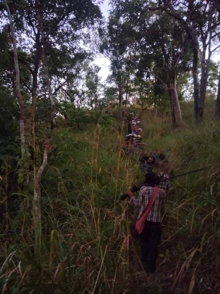 ပုလဲနယ်မှလာသည့် စစ်ယာဉ်တန်းကိုတိုက်ခိုက်
