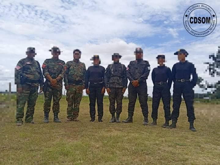 (နိုင်ငံတော်၏အတိုင်ပင်ခံပုဂ္ဂိုလ် မွေးနေ့အခမ်းအနားကိုPDFနှင့်တော်လှန်ရေးအင်အားစုအဖွဲ့ ၄၀ နီးပါးက လူ၅၀၀ ကျော်တက်ရောက်ခဲ့သည်။ ဓါတ်ပုံ-CDSOM)