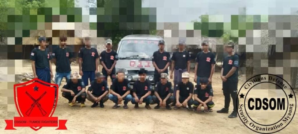 (ပြည်သူများထံမှစစ်​ကောင်စီတပ်သိမ်းယူသွား​သောဆိုင်ကယ်များကို CDSOMကပြန်လည်ရယူ၍ ပြည်သူများကိုပြန်လည်​ပေးအပ်စဥ်။ ။ဓါတ်ပုံ-CDSOM-2)