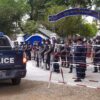 (၂၀၂၁ ​ဖေ​ဖော်ဝါရီတတိယပါတ်တွင်နိုင်ငံ​ရေးအကျဥ်းသားများလွှတ်​ပေးရန် ပြည်သူများက မုံရွာ​ထောင်​ရှေ့ဆန္ဒပြရာစစ်​ကောင်စီရဲများက​ထောင်​ရှေ့တွင်ပိတ်ဆို့ထားခဲ့စဥ်။ ဓါတ်ပုံ-CJ)