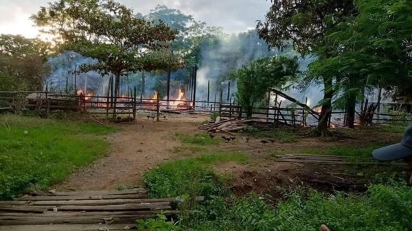(စစ်​ကောင်စီတပ်မီးရှို့ ၊ပစ်ခတ်ဖျက်ဆီးသွား​သော​နေအိမ်အချို့ ။ ။ ဓါတိပုံ-CJ)
