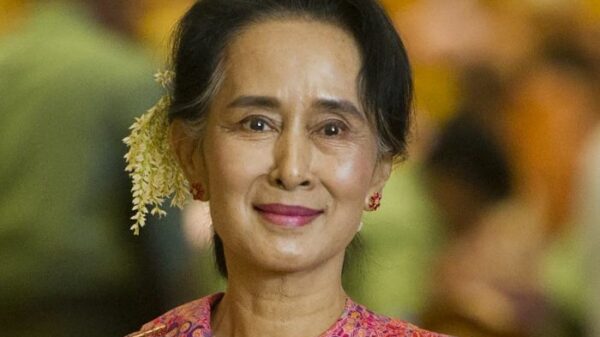 ဒေါ်အောင်ဆန်းစုကြည်