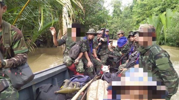 (ဇွန် ၆ ရက်တိုက်ပွဲအပြန်​ဒေသခံကာကွယ်​ရေးတပ်ဖွဲ့ဝင်များ။ ဓါတ်ပုံ-CJ)