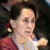 (နိုင်ငံ​​တော်၏ အတိုင်ပင်ခံပုဂ္ဂိုလ်​ဒေါ်​အောင်ဆန်းစုကြည်။ ဓါတ်ပုံ-The Guardian)