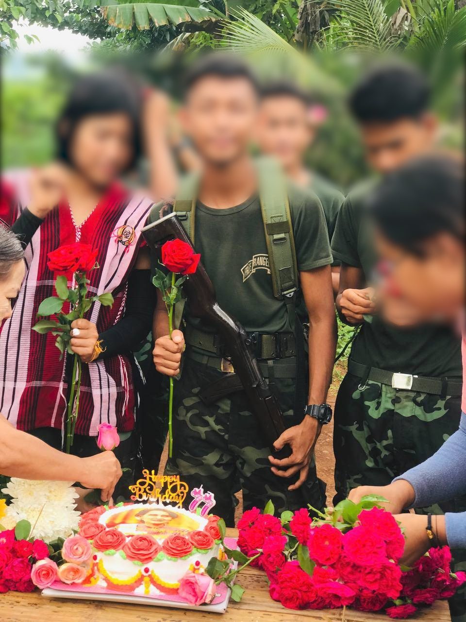 နဂါးနီစစ်ကြောင်း တပ်ခွဲ(၁)ရဲဘော်များ