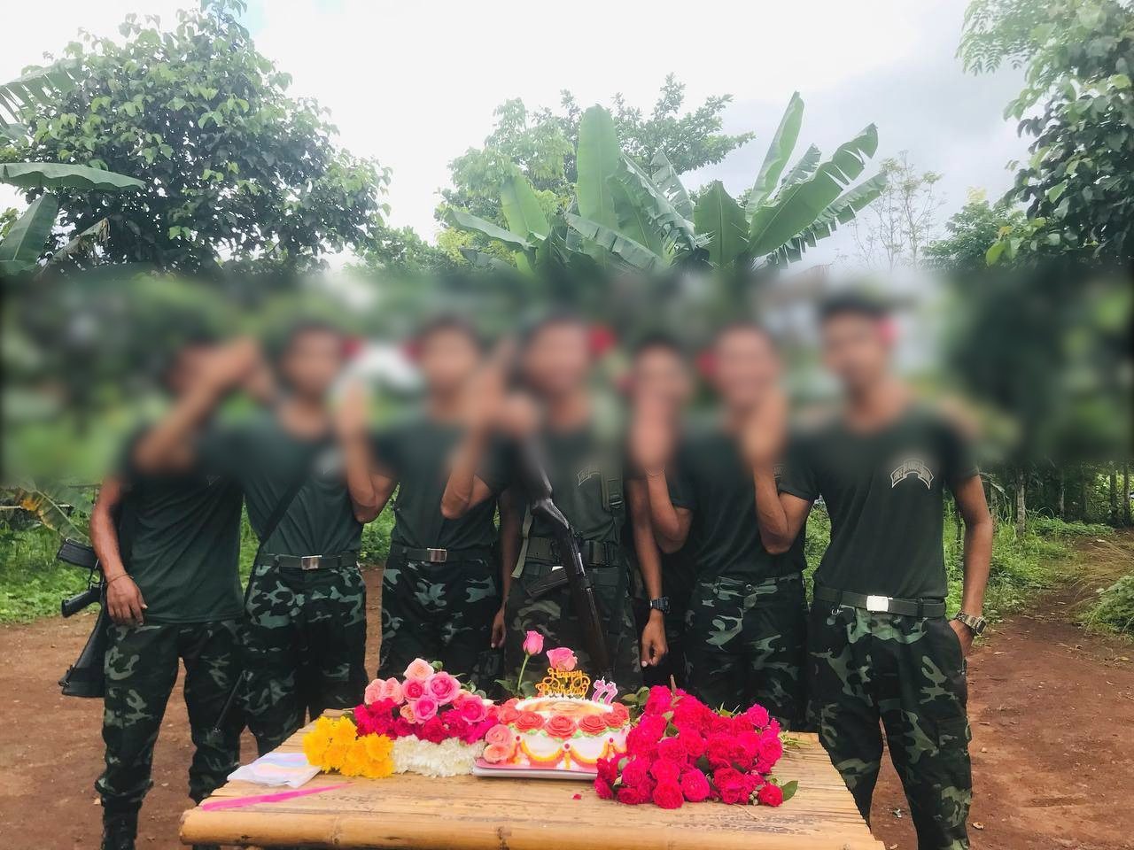 နဂါးနီစစ်ကြောင်း တပ်ခွဲ(၁)ရဲဘော်များ