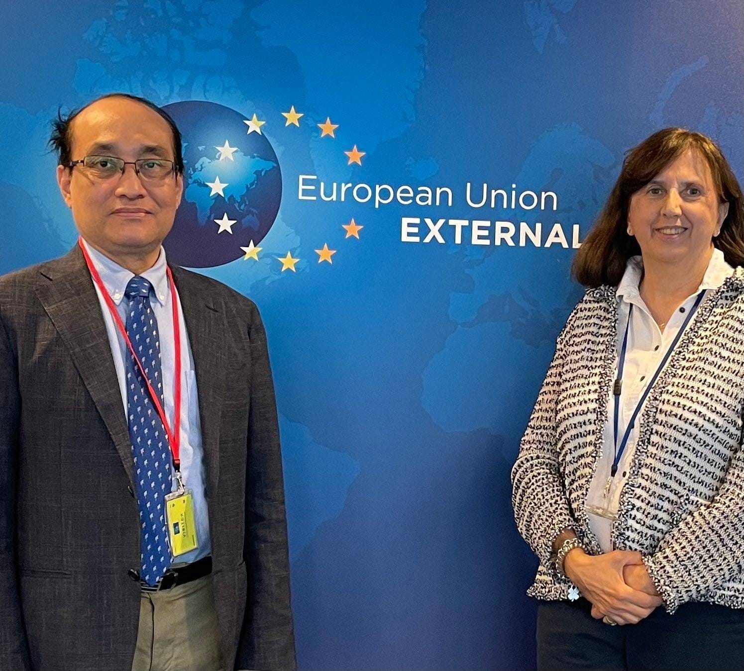 NUG ဝန်ကြီးကို အီးယူအဆင့်မြင့်အရာရှိလက်ခံတွေ့ဆုံ