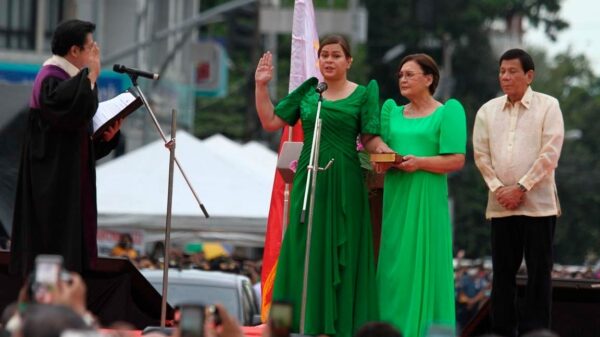 ဖိလစ်ပိုင် သမ္မတ ဒူတာတေးရဲ့ သမီး ဒုတိယ သမ္မတအသစ်အဖြစ် ကျမ်းသစ္စာကျိန်ဆို