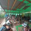(ဘဏ္ဍာရေးရှင်းတမ်းပြုလုပ်နေသည့် DMO PDF တပ်ဖွဲ့ဝင်များအား တွေ့ရစဥ်၊ ဓာတ်ပုံ - DMO -Local PDF)