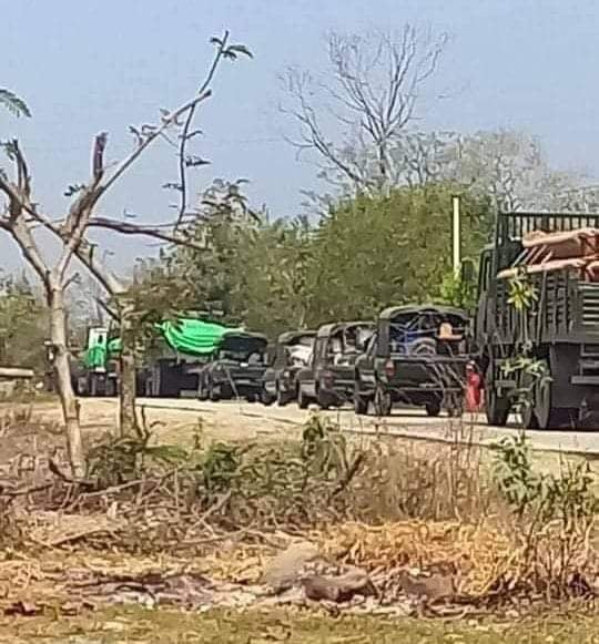 (စစ်ကောင်စီယာဥ်တန်းအား တွေ့ရစဥ်၊ ပုံအဟောင်းကို အသုံးပြုထားပါသည်)