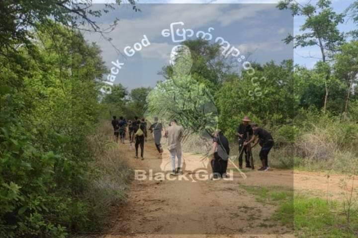 (Black God ပြောက်ကျားတပ်ဖွဲ့ဝင်အချို့အား စစ်ဆင်ရေးတစ်ခုတွင် တွေ့ရစဥ်။ ။ဓါတ်ပုံ-Black God)