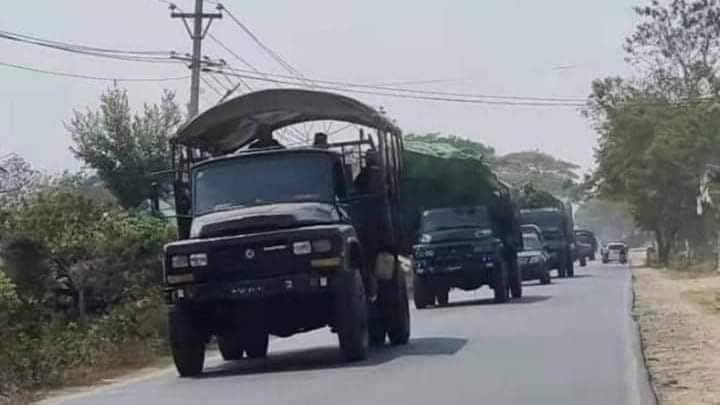 စစ်ကောင်စီယာဥ်တန်း ပုံအဟောင်းကို အသုံးပြုထားပါသည်။