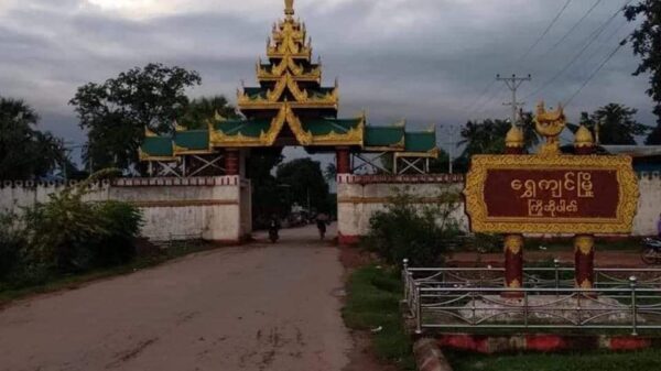 ရွှေကျင်ထဲကရွာအချို့ စစ်တပ်ကြောင့် သွားလာရေးခက်ခဲနေ