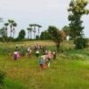 (၂၀၂၁ ဇူလိုင် ၂ ရက်က စစ်ကောင်စီအကြမ်းဖက်တိုက်ခိုက်နေ၍ ထွက်ပြေးနေရသည့် ဆပ်ပြာကျင်းဒေသခံများအား ​တွေ့ရစဥ်၊ ဓာတ်ပုံ - CJ)