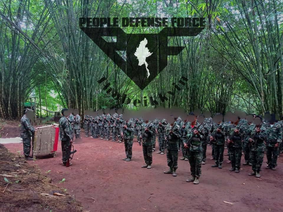 ဓာတ်ပုံ - သပိတ်ကျင်း PDF