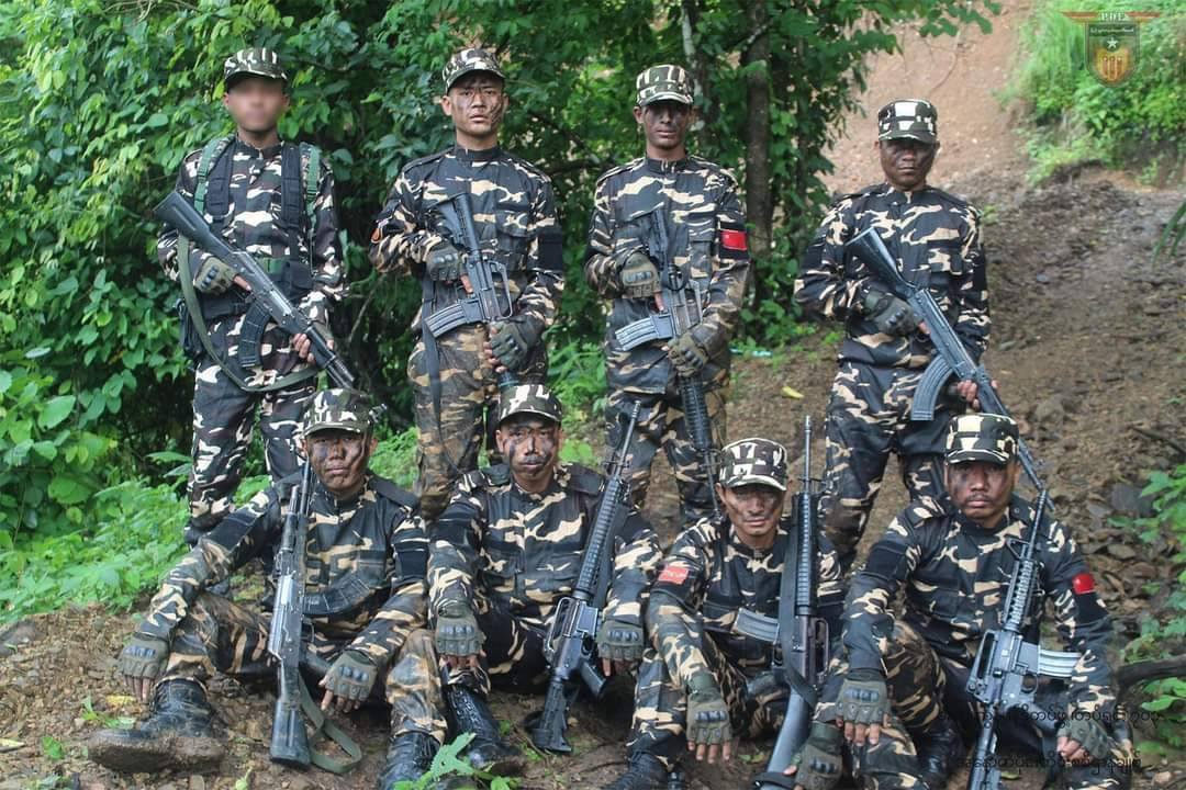 ဓာတ်ပုံ - အနောက်ပိုင်းတိုင်းစစ်ဌာနချုပ် တပ်မဟာ(၇)၊ တပ်ရင်း - ၇၀၃