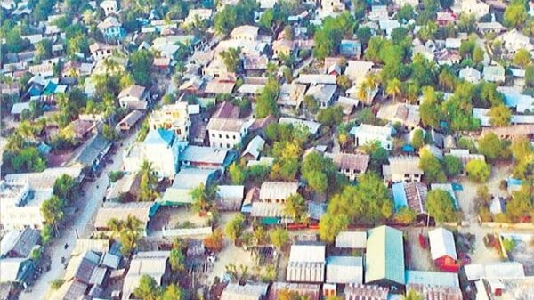 (​ရွှေဘိုမြို့နယ်၊ဆိပ်ခွန်ရွာနှင့်စစ်တပ်ဘက်က ပြန်လည်ပစ်ခတ်ခဲ့သည့် ၆၀မမလက်နက်ကြီးကျည်။ ။ဓါတ်ပုံ-အမ်တီ၊ SNAKE EYES PDF)