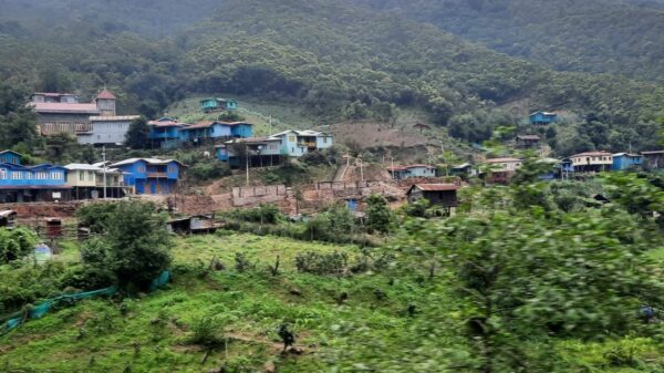 ဖလမ်း-ဟားခါးကြားတွင်ယ​နေ့နံနက်မှစ၍တိုက်ပွဲပြင်းထန်
