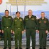 (အာဏာသိမ်းစစ်​ကောင်စီတပ်နှင့် ရုရှားစစ်တပ်မှ အရာရှိအချို့ ။ ဓါတ်ပုံ-JFM)