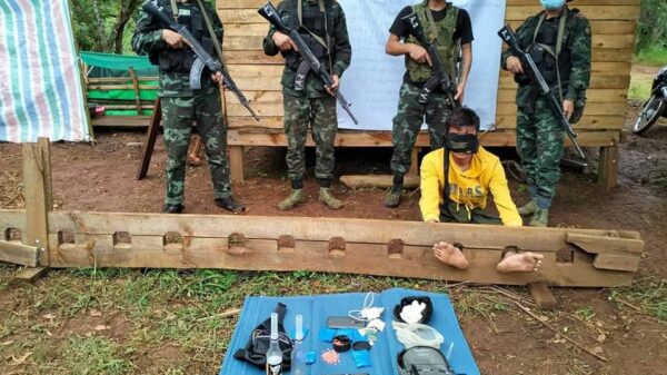 (ဇွန်လအတွင်းက မူးယစ်ဆေးဝါးရောင်းဝယ်သူကို KNDF တပ်ရင်း - ၃က ဖမ်းဆီးထားစဥ်၊ ဓာတ်ပုံ - KNDF)