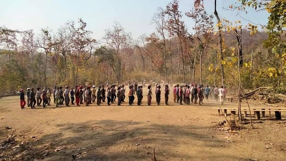 (PDF ဂန့်ဂေါတောင်ပိုင်းတပ်ဖွဲ့မှ ရဲဘော်များအား တွေ့ရစဥ်)
