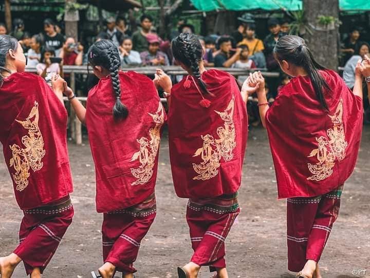 နွေဦးဂုရု​လေးများပညာ​ရေးစင်တာ