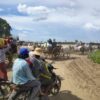 (ယခင်ရက်ပိုင်းအတွင်းက ထွက်ပြေးတိမ်းရှောင်နေရသော ဒီပဲယင်းအရှေ့ခြမ်း ပြည်သူများအား တွေ့ရစဥ်။ ဓာတ်ပုံ-ဒီပဲယင်းမြို့နယ်စစ်ရှောင်ထောက်ပံ့ရေး)