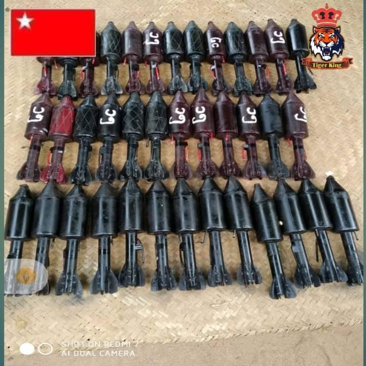 (Tiger King ပြောက်ကျားတပ်ဖွဲ့ ထုတ်လုပ်နေသော လက်နက်ကြီးများအား တွေ့ရစဥ်။ ဓာတ်ပုံ-Tiger King)