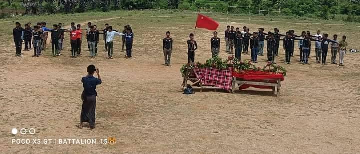 (ဝက်လက် PDF နှင့် Tiger King ပြောက်ကျားတပ်ဖွဲ့တို့ကအာဇာနည်နေ့အခမ်းအနားကျင်းပနေစဥ်။ ဓါတ်ပုံ-Tiger King ၊ဝက်လက် PDF)