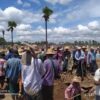 ထန်းကြီးကျေးရွာတွင် ရတနာများတွေ့ရှိသည်ဟုဆိုကာ နေ့စဥ် လူ​ထောင်၊​သောင်းချီ လာရောက်တူးနေကြစဥ်။ဓါတ်ပုံ-CJ