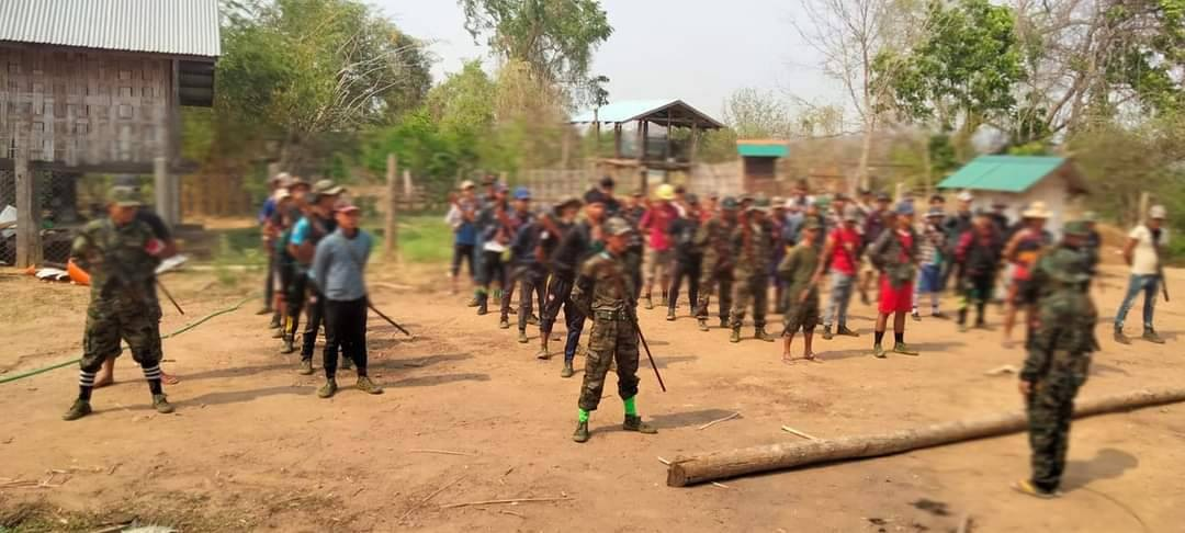(PDF ဂန့်ဂေါတောင်ပိုင်းတပ်ဖွဲ့မှ ရဲဘော်များအား တွေ့ရစဥ်)
