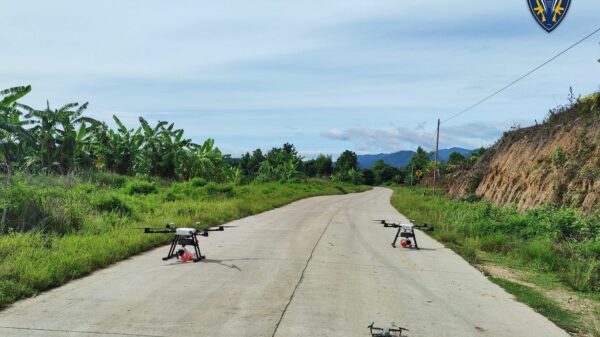 သုံးထပ်ကွေ့တောင်ကြောမှာ စစ်တပ်နဲ့ ကော်ဘရာစစ်ကြောင်းတို့ တိုက်ပွဲဖြစ်