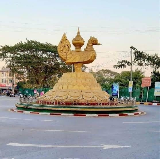 ဟင်္သာတမြို့ရှိ ခရိုင်ရဲတပ်ဖွဲ့မှူးရုံးနှင့် ရဲစခန်းအပါအဝင် သုံးနေရာပေါက်ကွဲမှု ဖြစ်