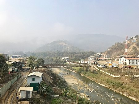 (ရိဒ်ခေါဒါရ်မြို့တစ်နေရာအား တွေ့ရစဥ်)