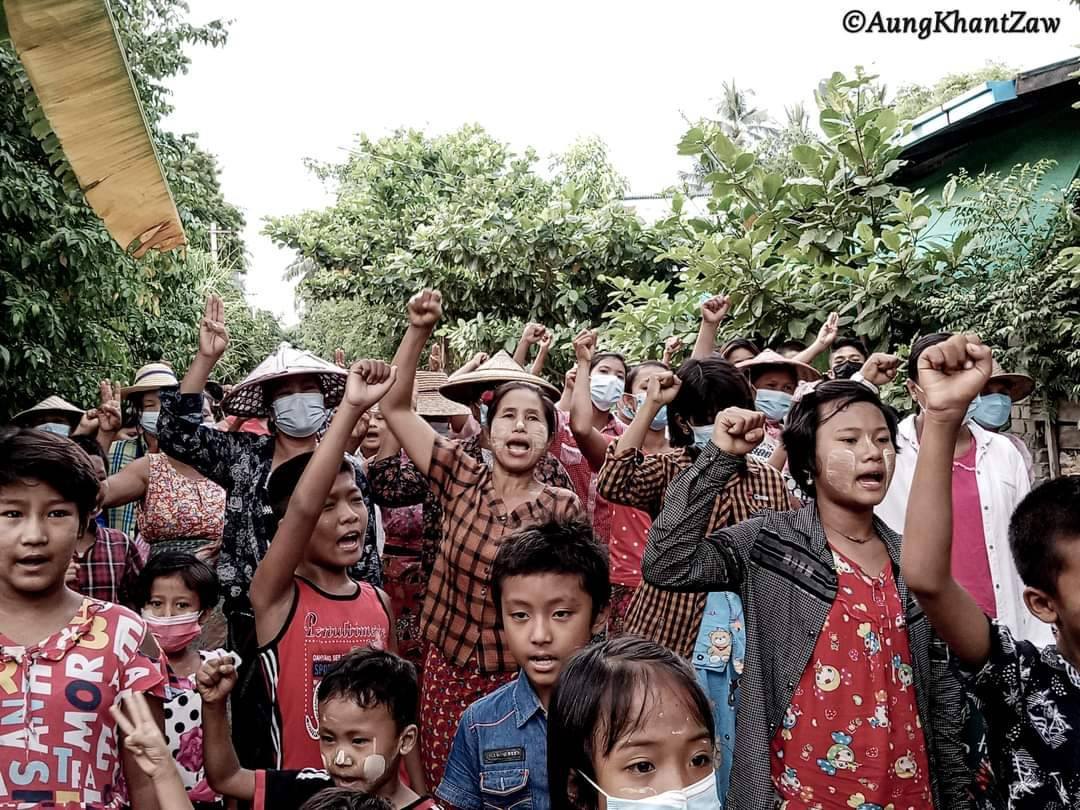 ဓာတ်ပုံ - Aung Khant Zaw