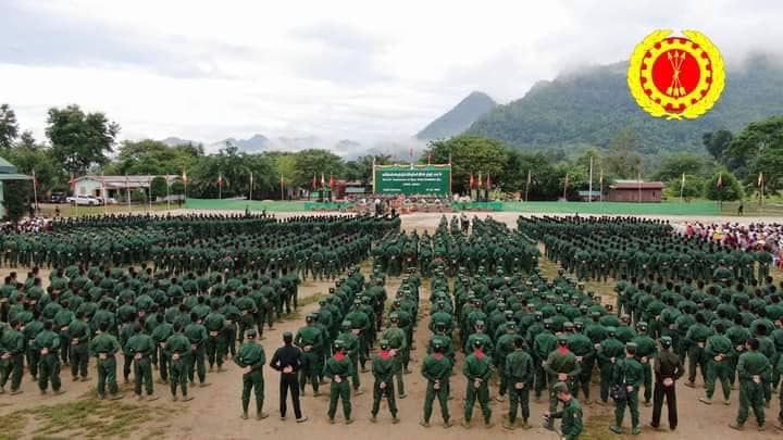(SSPP/SSAမှ တပ်သားများအား တွေ့ရစဥ်)
