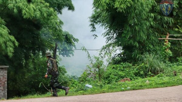 ဓာတ်ပုံ - ကော်ဘရာစစ်ကြောင်း